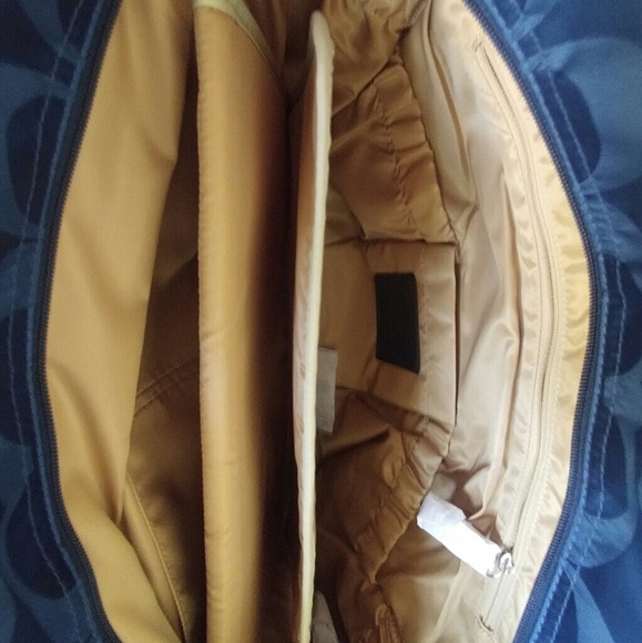 LAST ONE! Coach Nylon Diaper Bag changing pad baby - Picture 6 of 6